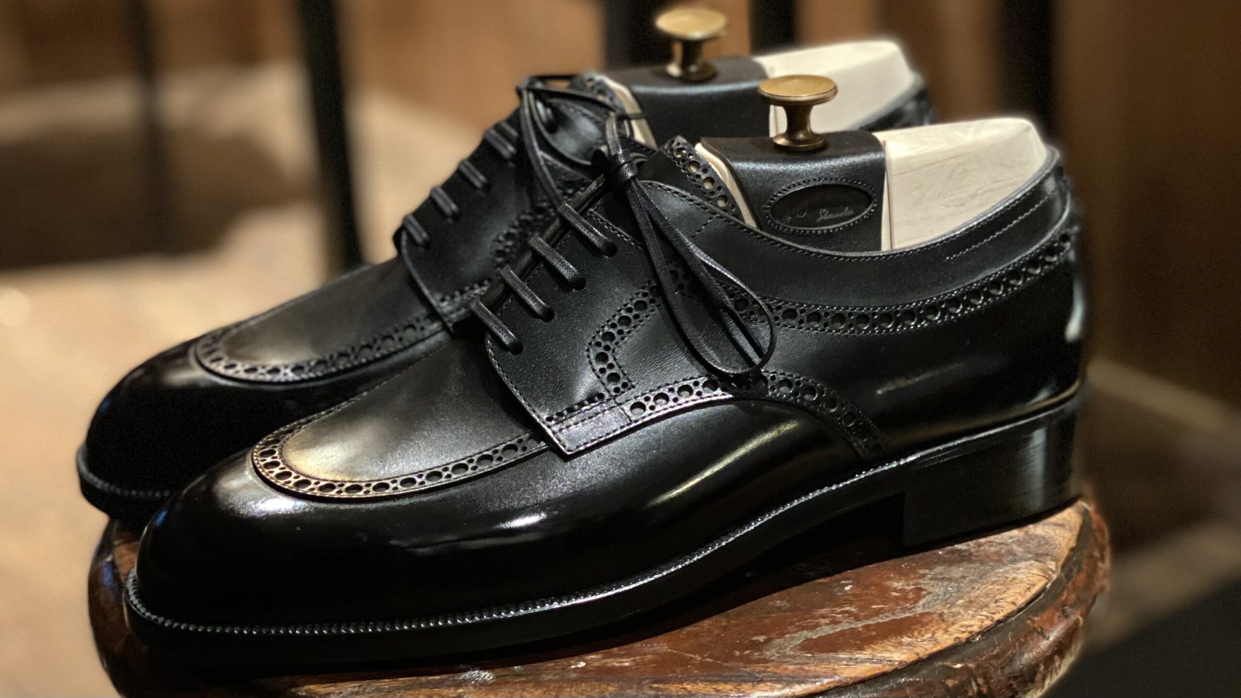 U-tip derby with refined proportions—bespoke sample